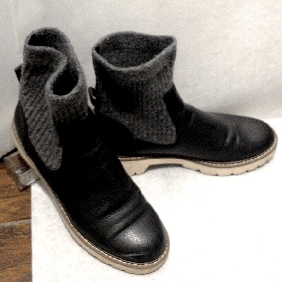 Dolce Vita Black Leather Knit Wool Sock Boots with contrast white lug soles - Picture 4 of 7